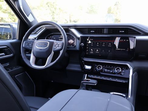 New 2026 GMC Sierra 1500 Denali w/ Denali Reserve Package image 34