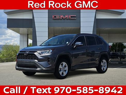 Used 2021 Toyota RAV4 XLE w/ Convenience Package FWD image 1