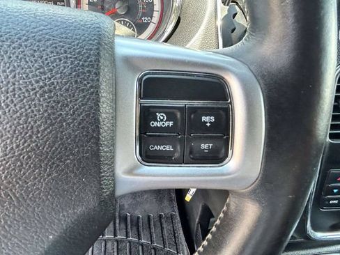Used 2017 Dodge Grand Caravan GT FWD image 26