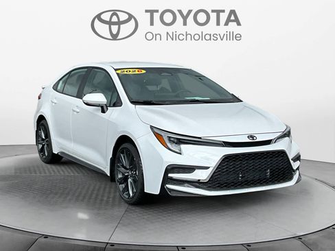 Used 2026 Toyota Corolla SE image 8