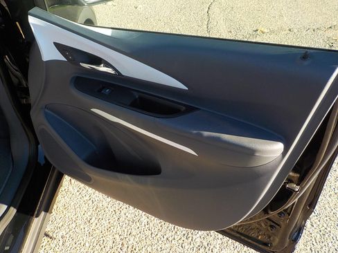 Used 2019 Chevrolet Bolt LT image 16