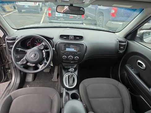 Used 2019 Kia Soul image 12