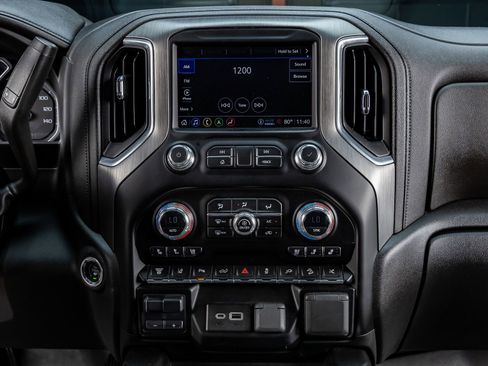 Used 2023 GMC Sierra 2500 Denali w/ Denali Black Diamond Edition AWD/4WD image 22