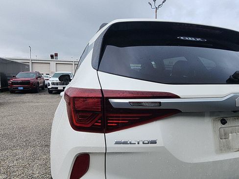 Used 2022 Kia Seltos Nightfall Edition AWD/4WD image 10