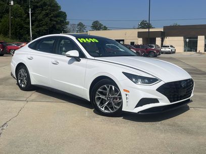 Used 2023 Hyundai Sonata SEL w/ Convenience Package