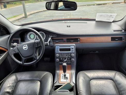 Used 2011 Volvo XC70 3.2 image 8