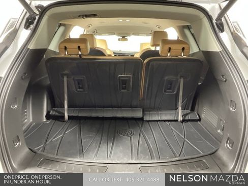 Used 2019 Buick Enclave Essence image 13