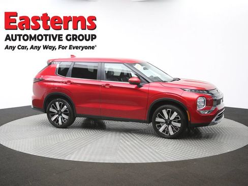 Used 2025 Mitsubishi Outlander SE AWD/4WD image 48