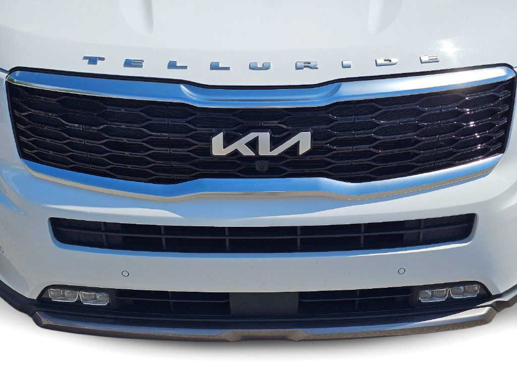 Used 2022 Kia Telluride SX FWD image 3