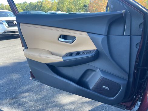 New 2025 Nissan Sentra SV w/ SV Premium Package image 36