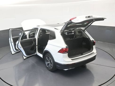 Used 2019 Volkswagen Tiguan SEL image 68
