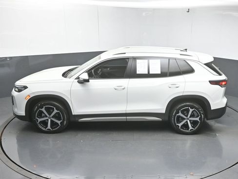 Certified 2025 Volkswagen Tiguan SE image 45