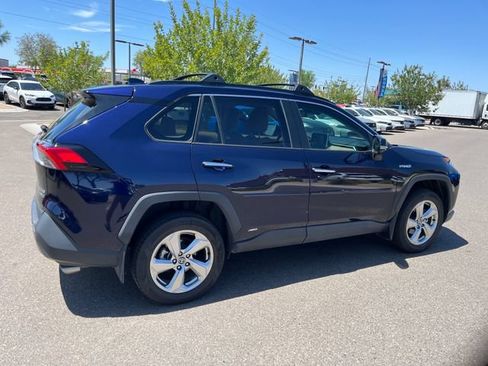 Used 2021 Toyota RAV4 Limited AWD/4WD image 5