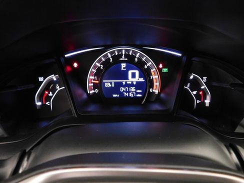 Used 2018 Honda Civic Sport image 26