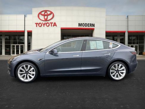 Used 2018 Tesla Model 3 Long Range image 7