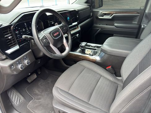 Used 2024 GMC Sierra 1500 Elevation w/ X31 Off-Road Package AWD/4WD image 22