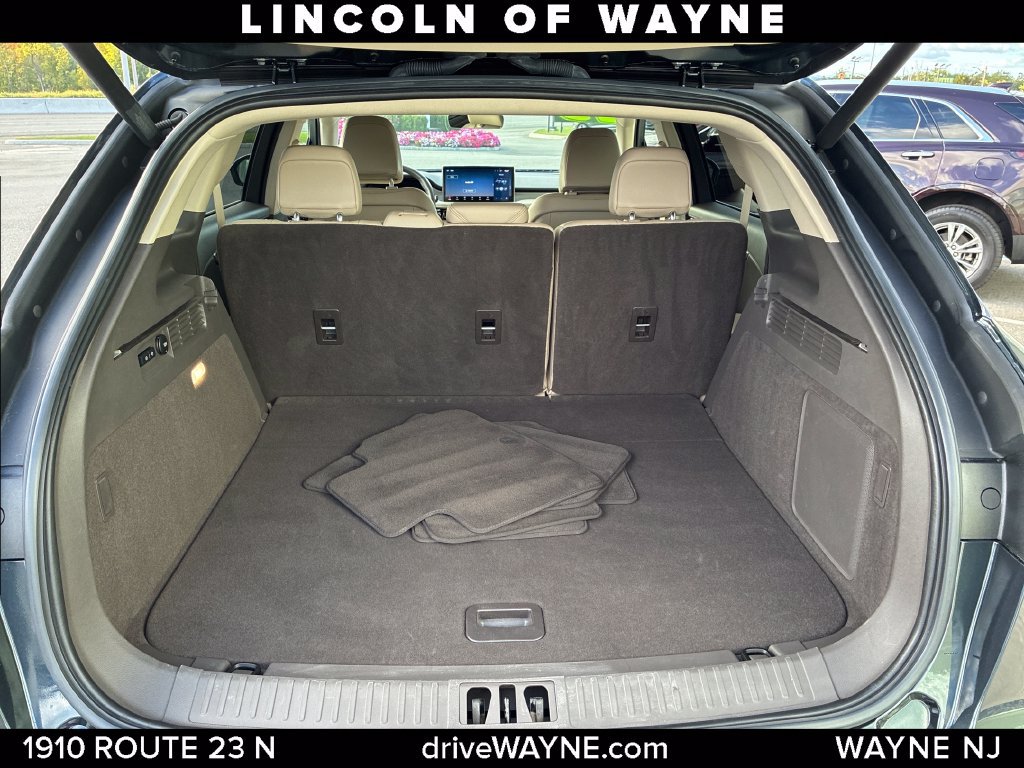 Certified 2023 Lincoln Nautilus AWD w/ Premium Package image 7