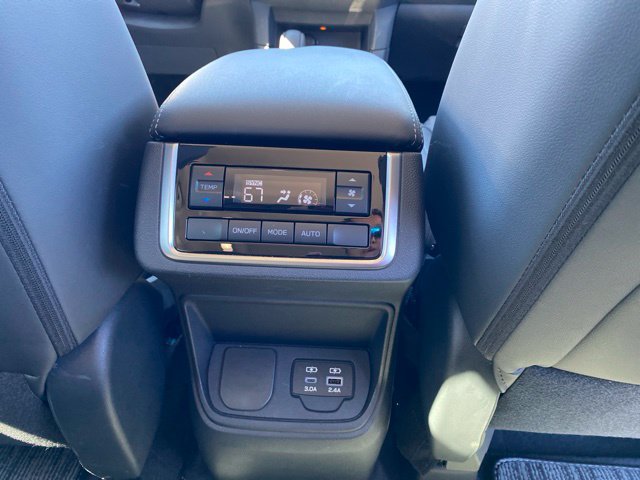 Used 2026 Subaru Ascent Premium AWD/4WD image 23