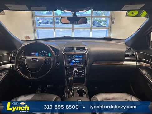 Used 2018 Ford Explorer Limited AWD/4WD image 9
