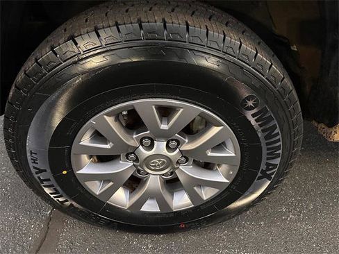 Certified 2017 Toyota Tacoma SR5 w/ Tow Package image 24