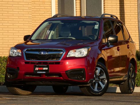 Used 2018 Subaru Forester 2.5i w/ Alloy Wheel Package image 4