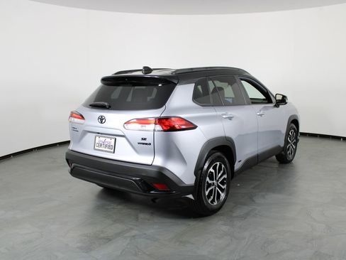Used 2024 Toyota Corolla Cross SE w/ Moonroof Package image 9