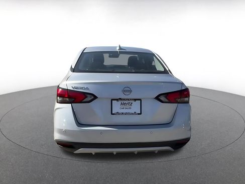 Used 2025 Nissan Versa SV image 12