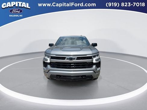 Used 2023 Chevrolet Silverado 1500 RST image 3