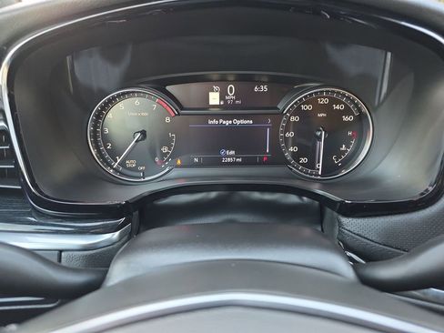 Used 2025 Cadillac XT5 Premium Luxury image 12