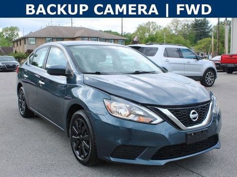 Used 2017 Nissan Sentra SV FWD image 2