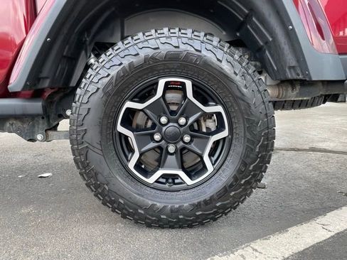 Used 2022 Jeep Gladiator Rubicon w/ LED Lighting Group AWD/4WD image 35