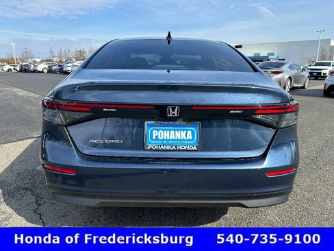 Certified 2025 Honda Accord SE image 5