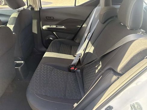 Used 2022 Nissan Kicks S image 14