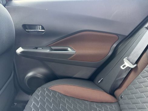 Used 2021 Nissan Kicks SR w/ Exterior Package FWD image 22