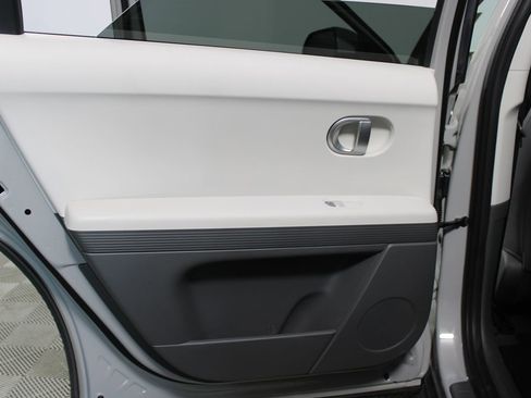 Used 2024 Hyundai Ioniq 5 SEL image 27
