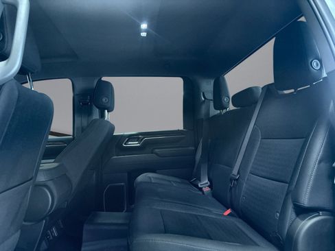 Used 2025 GMC Sierra 3500 SLE w/ SLE Value Package image 29