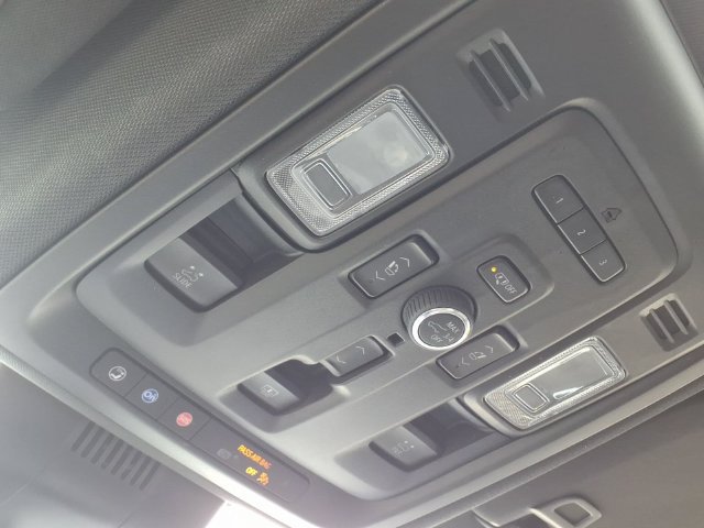 Certified 2023 Chevrolet Tahoe High Country AWD/4WD image 26