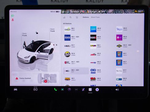 Used 2023 Tesla Model 3 Performance image 10