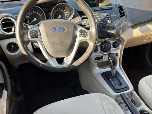 Used 2014 Ford Fiesta SE image 37