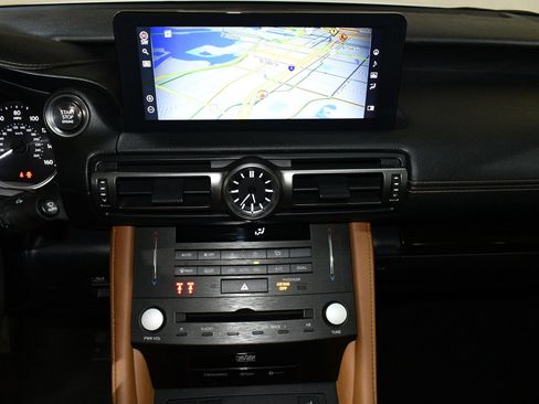 Used 2023 Lexus RC 350 Premium image 34