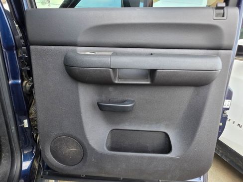 Used 2011 Chevrolet Silverado 1500 LT image 24