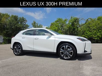 Used 2025 Lexus UX 300h FWD w/ Accessory Package (Z1)