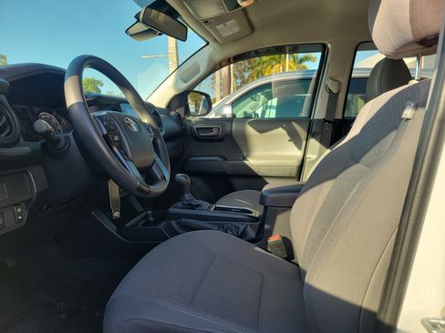 Used 2021 Toyota Tacoma SR image 12