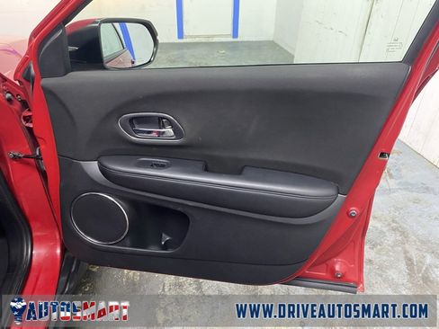 Used 2018 Honda HR-V EX image 19