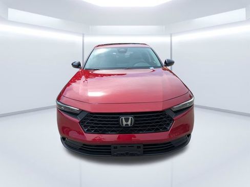 Used 2025 Honda Accord SE image 9