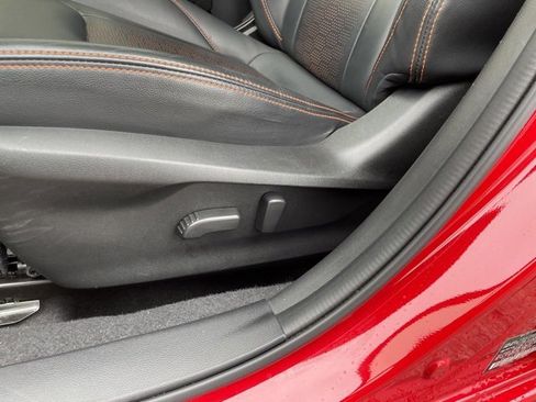 Used 2022 Subaru Crosstrek 2.5i Limited w/ Moonroof Package 2 image 9