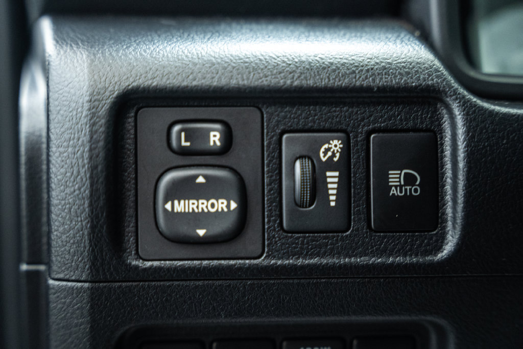 Used 2021 Toyota 4Runner Venture w/ Moonroof Package AWD/4WD image 42