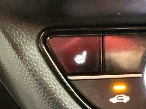 Used 2023 Honda HR-V EX-L image 17