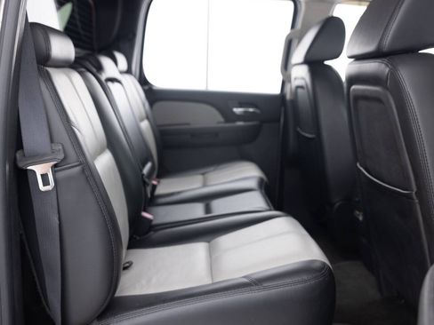 Used 2007 Chevrolet Avalanche LT w/ LT Preferred Equipment Group AWD/4WD image 35