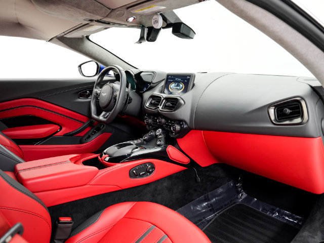 Used 2022 Aston Martin V8 Vantage Roadster RWD image 23